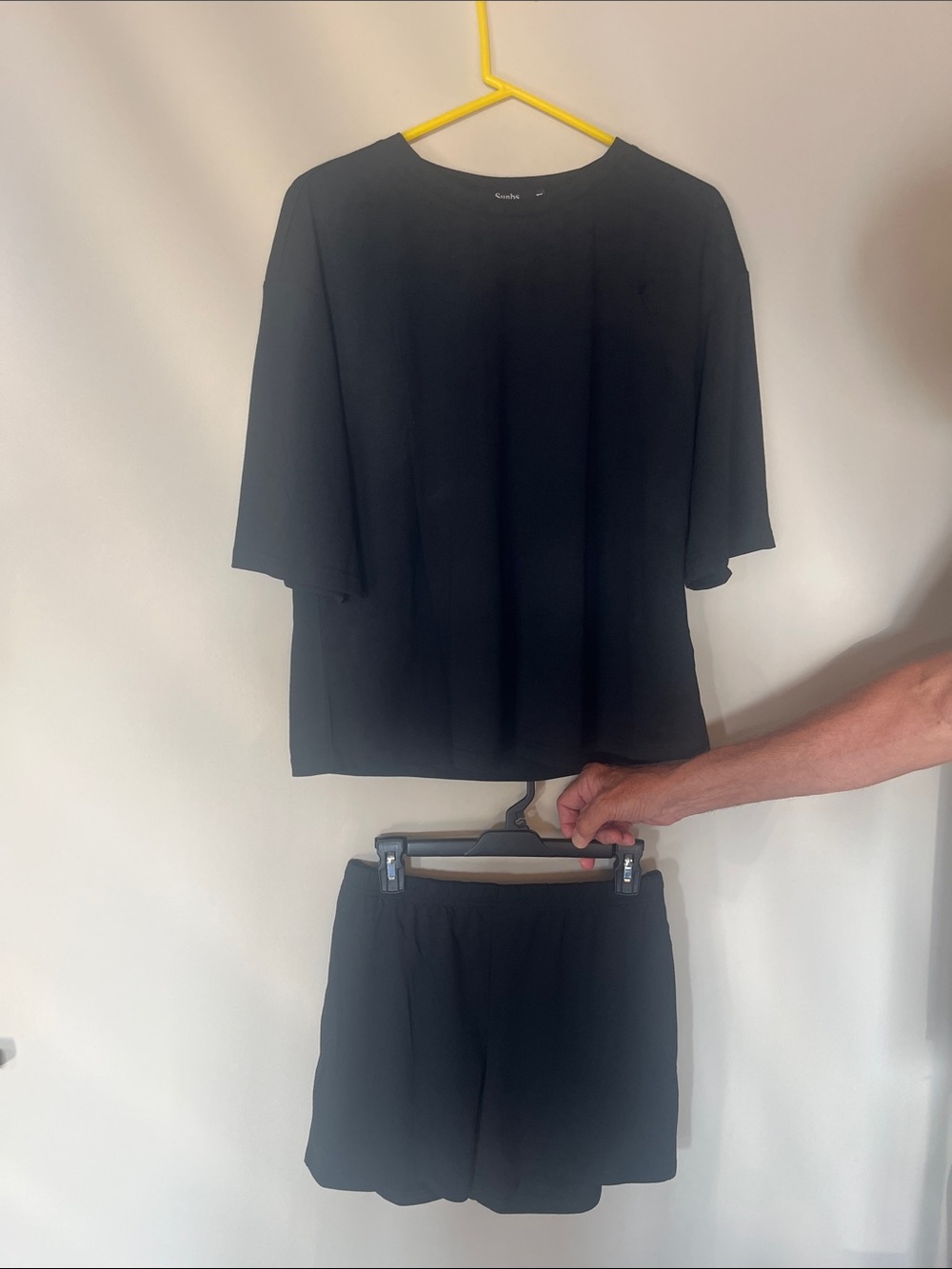 Unbranded Women’s Black Short Sleeve Relaxed Tee & matching shorts